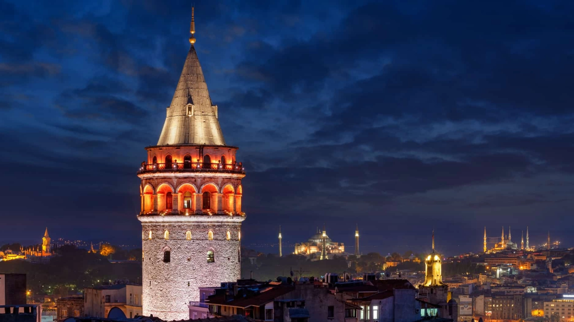 Beyoğlu & Pera Nights: Culture, Chocolate & Fortune Telling
